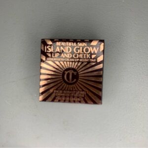 Beautiful Skin Island Glow Lip and Cheek Metallic Rose Gold Compact Makeup Case